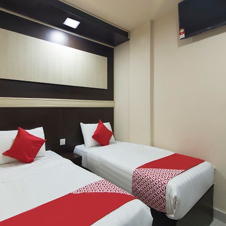 Oyo 697 Niche Valley Hotel Kuala Lumpur Exterior photo