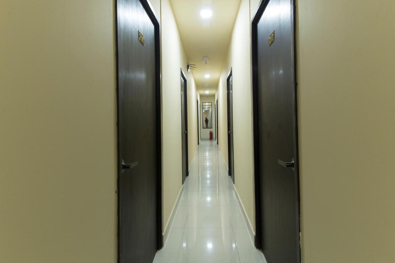 Oyo 697 Niche Valley Hotel Kuala Lumpur Exterior photo