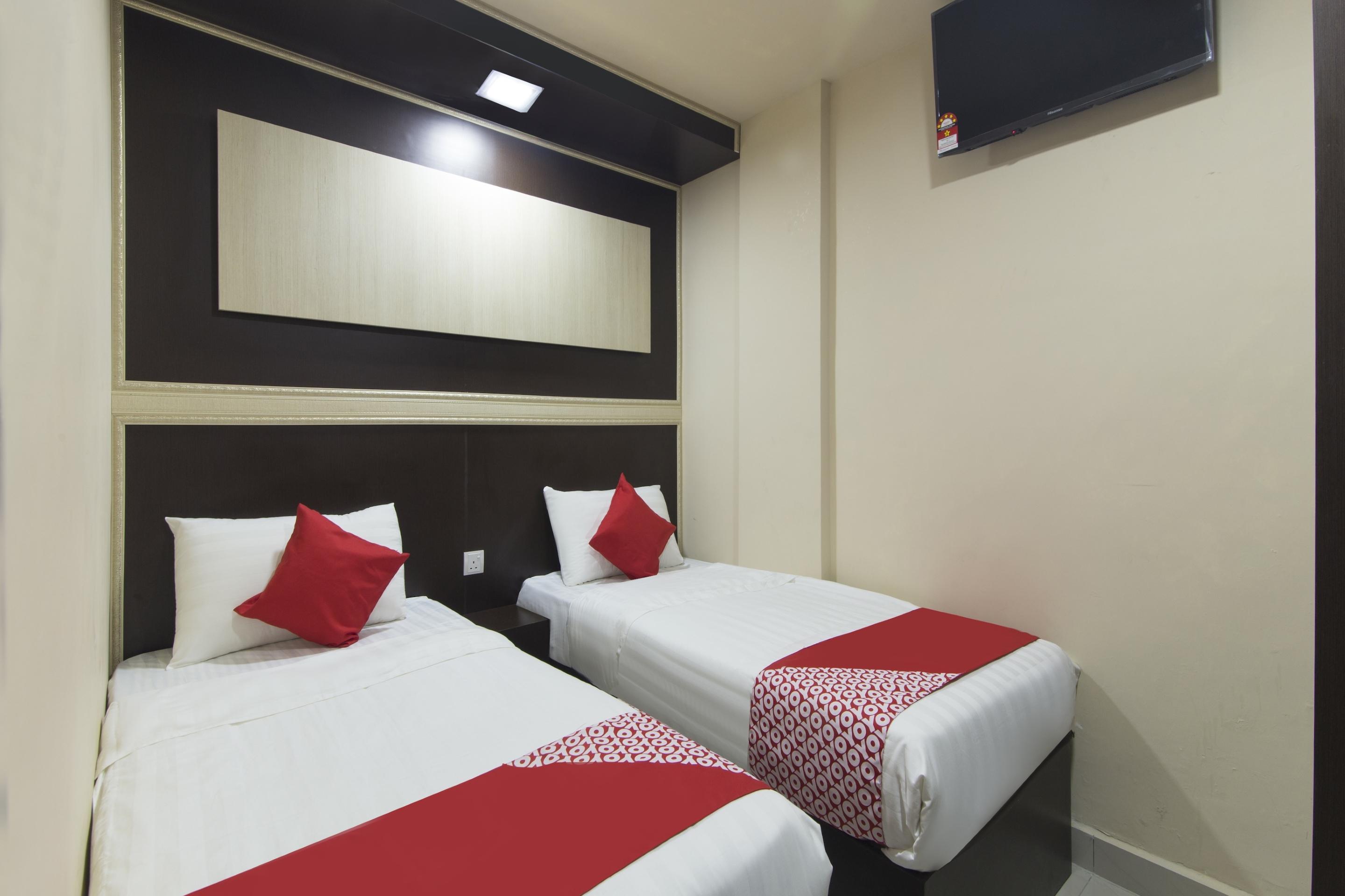 Oyo 697 Niche Valley Hotel Kuala Lumpur Exterior photo