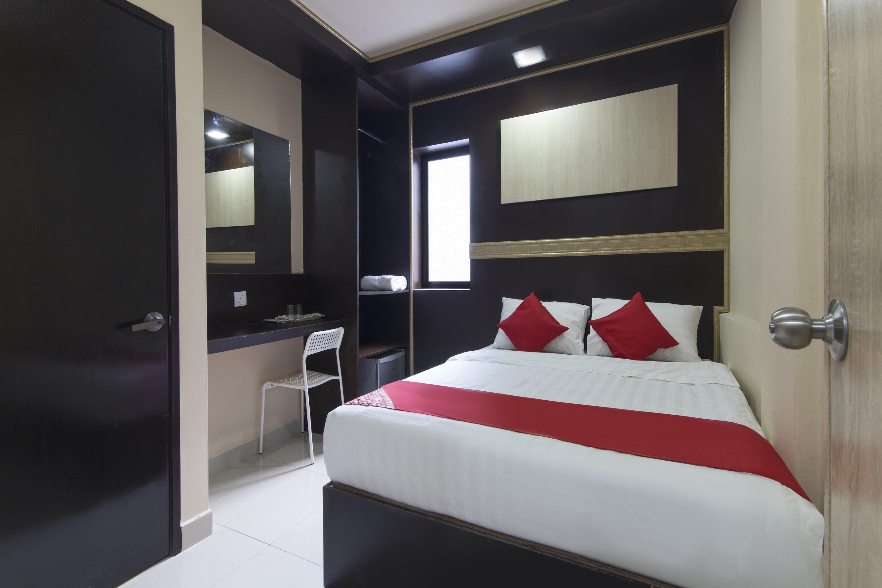 Oyo 697 Niche Valley Hotel Kuala Lumpur Exterior photo