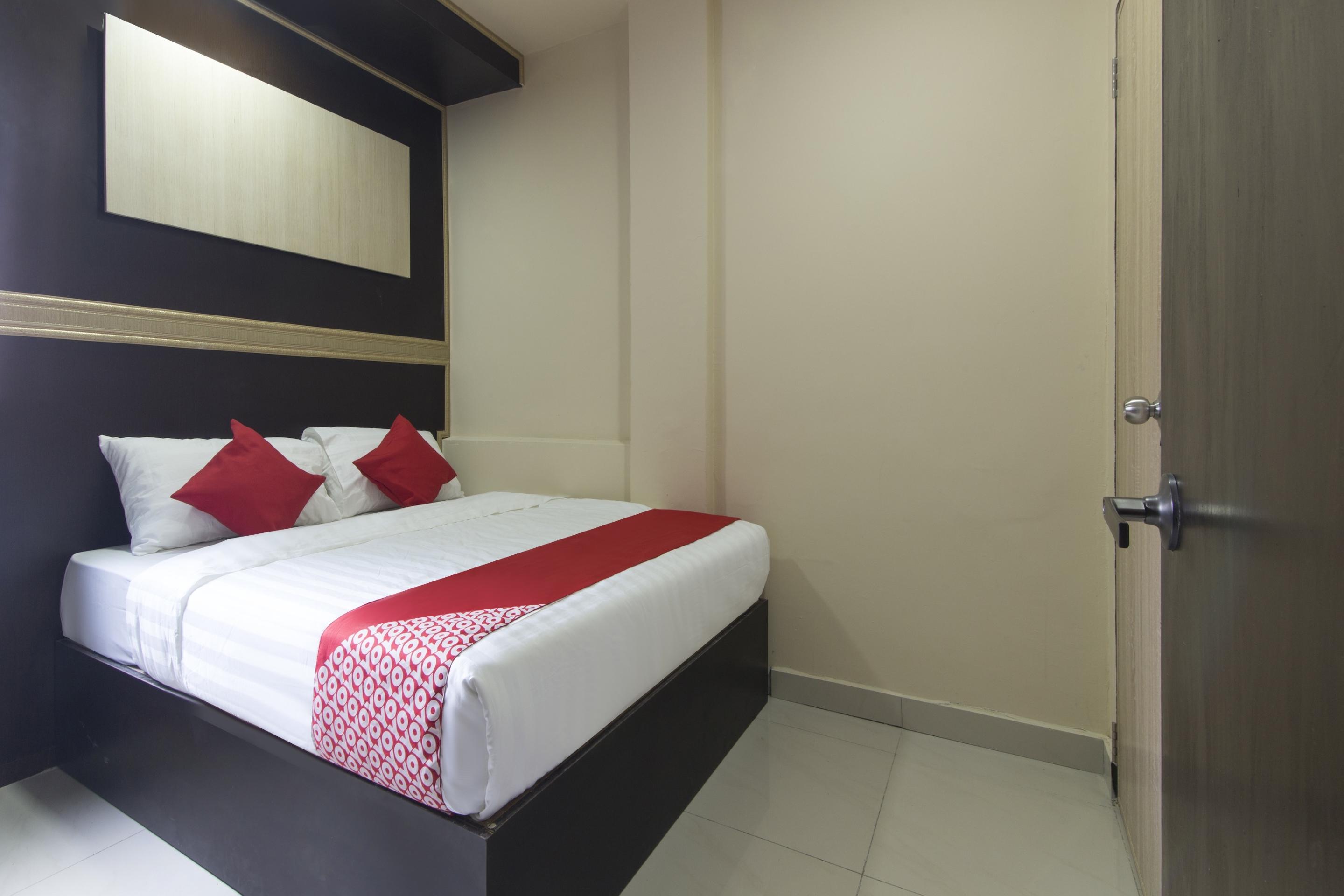 Oyo 697 Niche Valley Hotel Kuala Lumpur Exterior photo