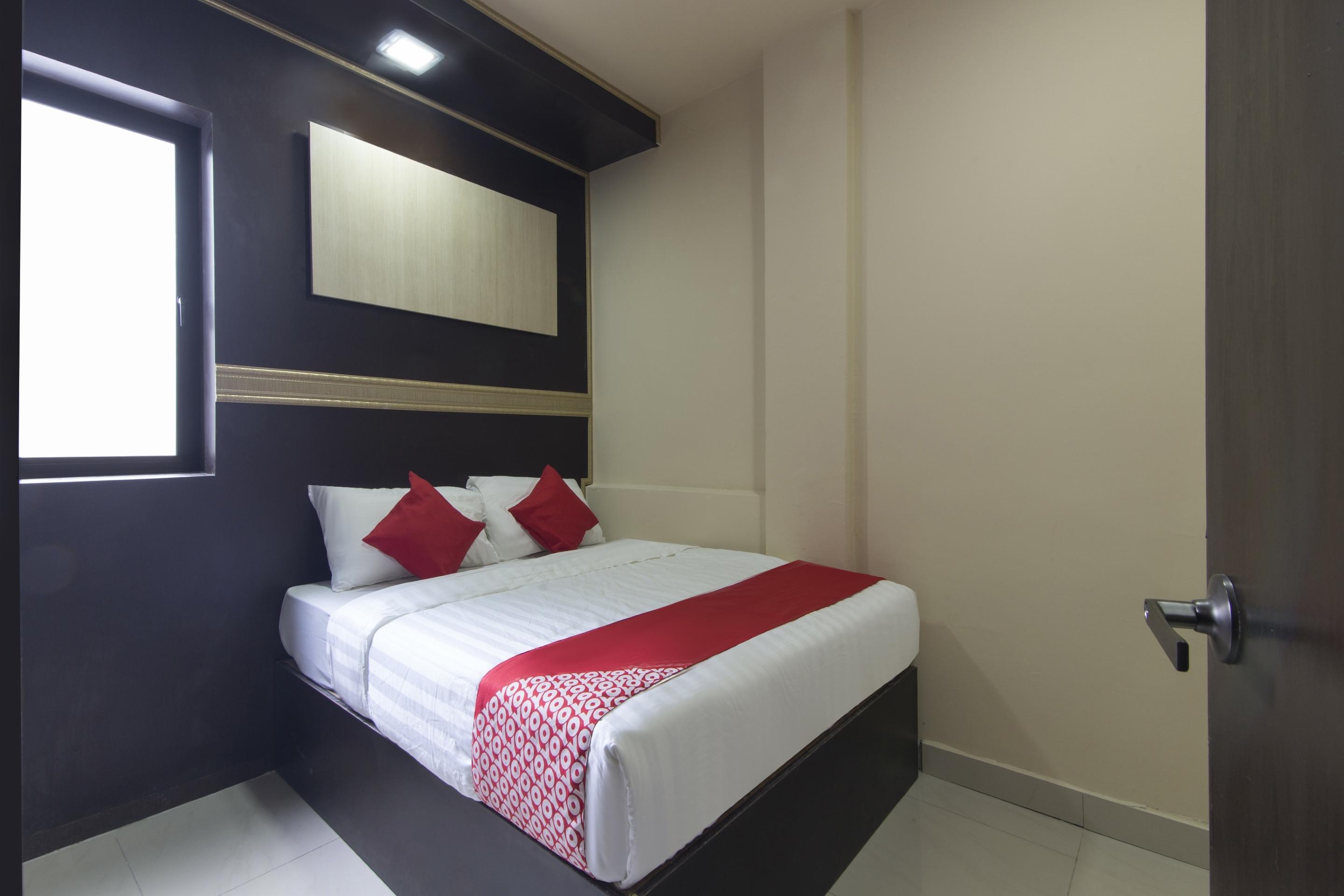 Oyo 697 Niche Valley Hotel Kuala Lumpur Exterior photo