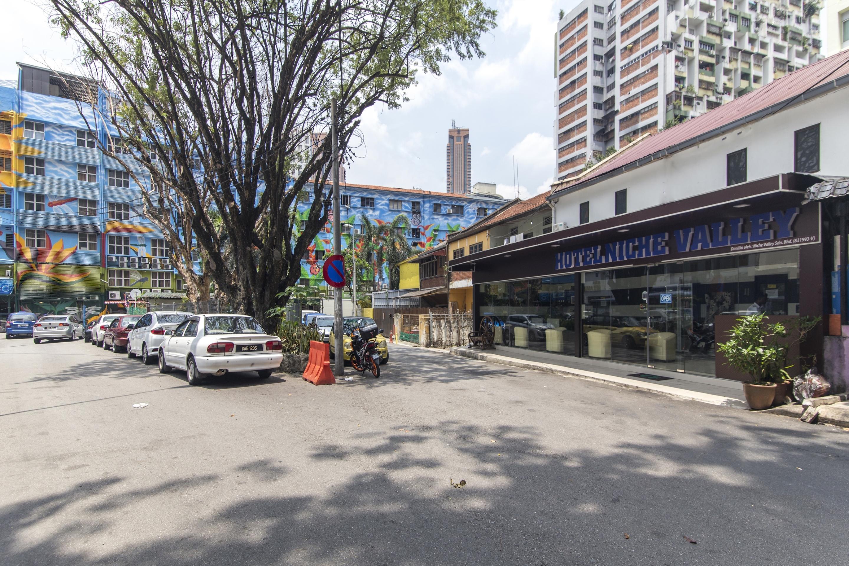 Oyo 697 Niche Valley Hotel Kuala Lumpur Exterior photo