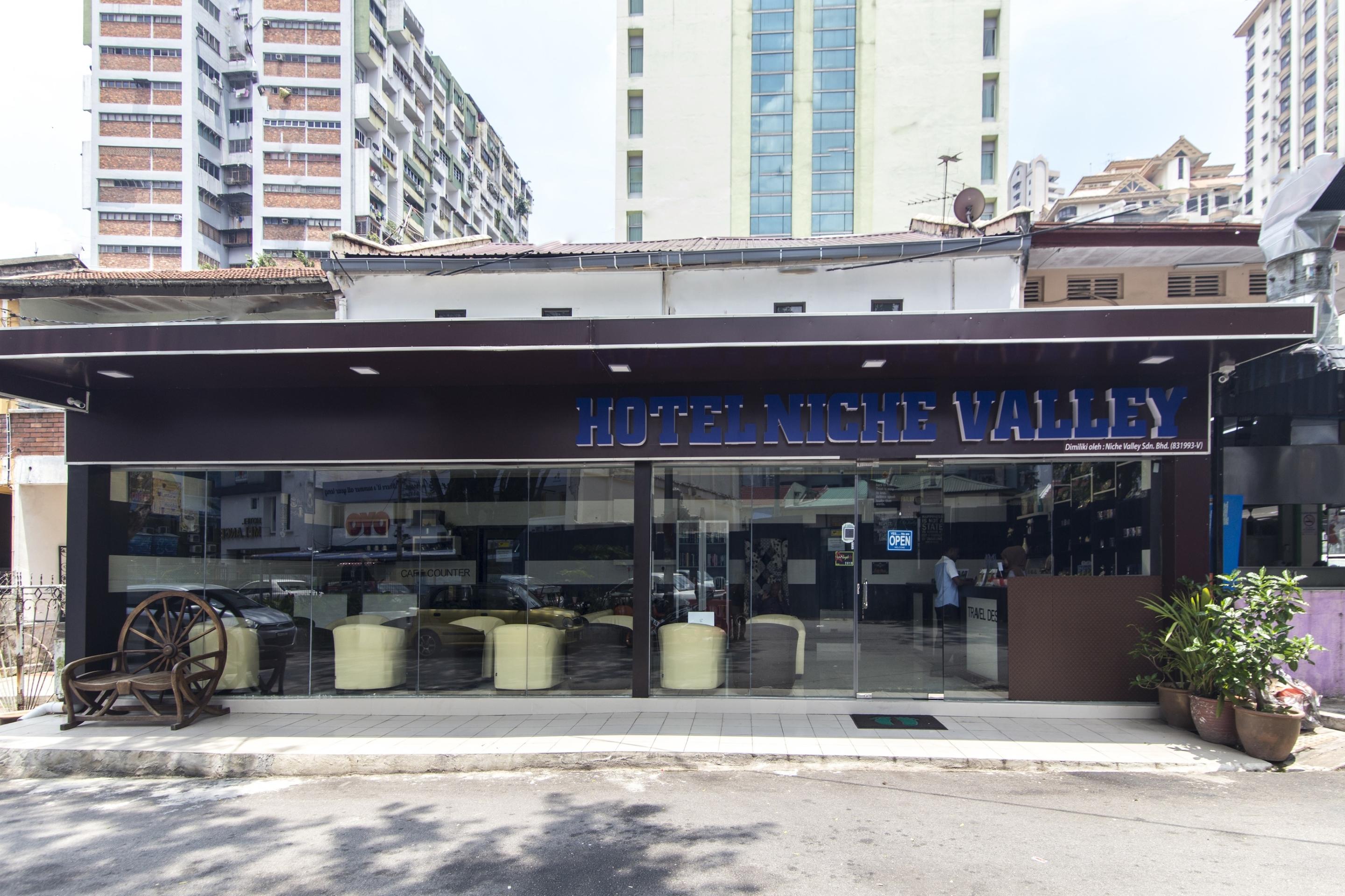 Oyo 697 Niche Valley Hotel Kuala Lumpur Exterior photo