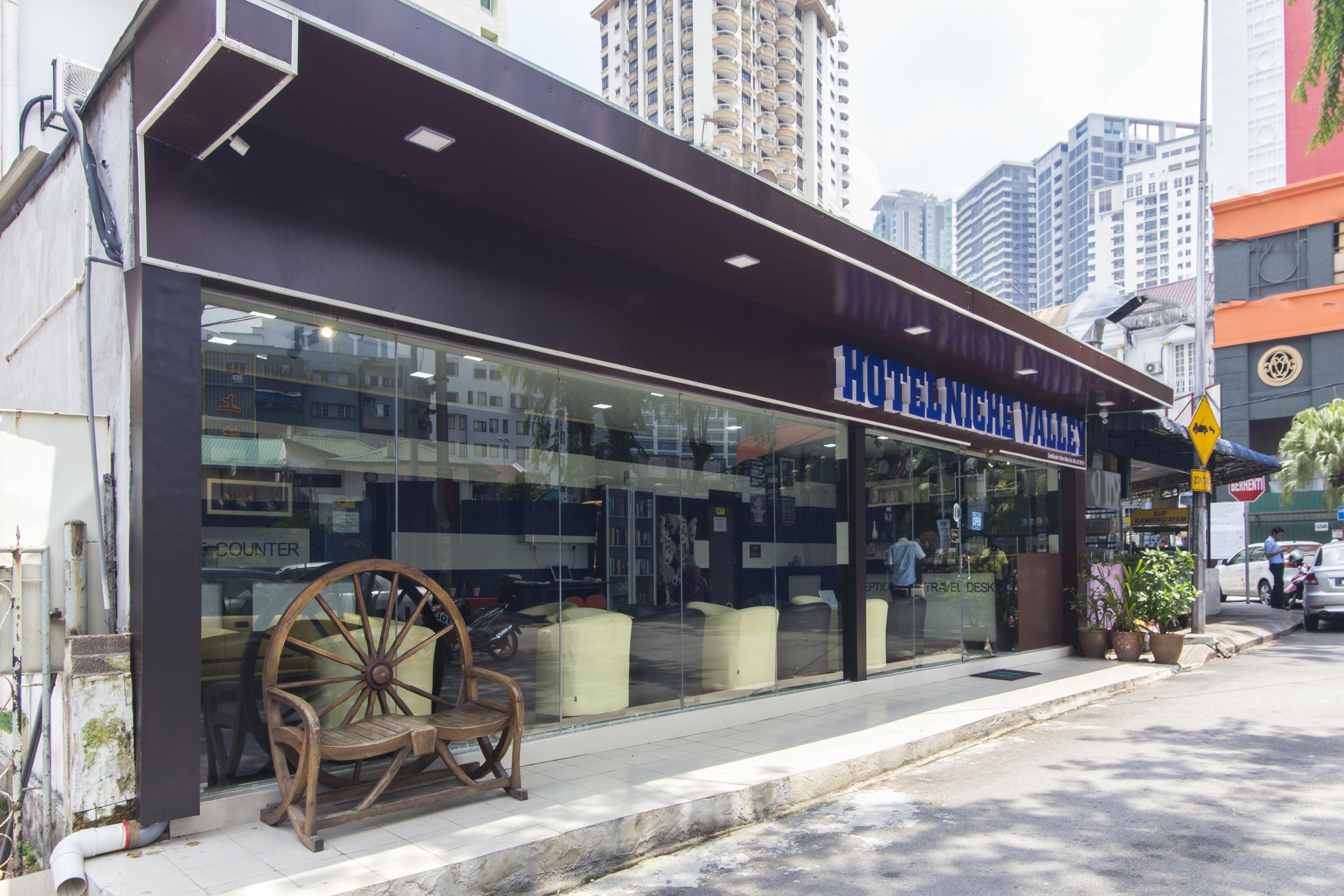 Oyo 697 Niche Valley Hotel Kuala Lumpur Exterior photo